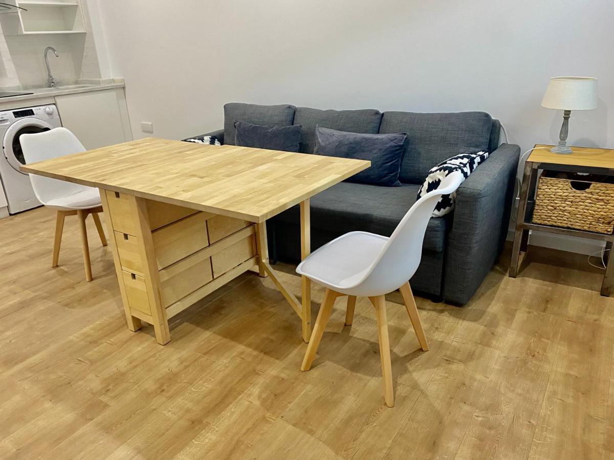 Estudio Califa Parking Free Apartamento